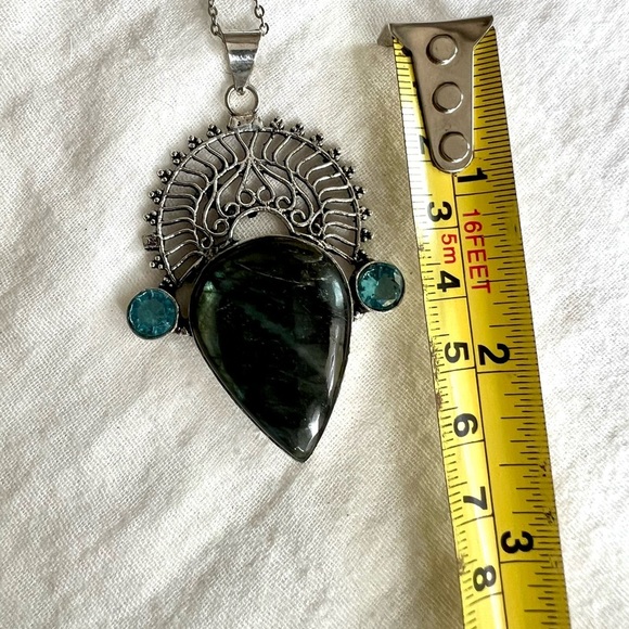 925 Brilliant Flash Labradorite + Topaz Necklace Pendant - Picture 4 of 7